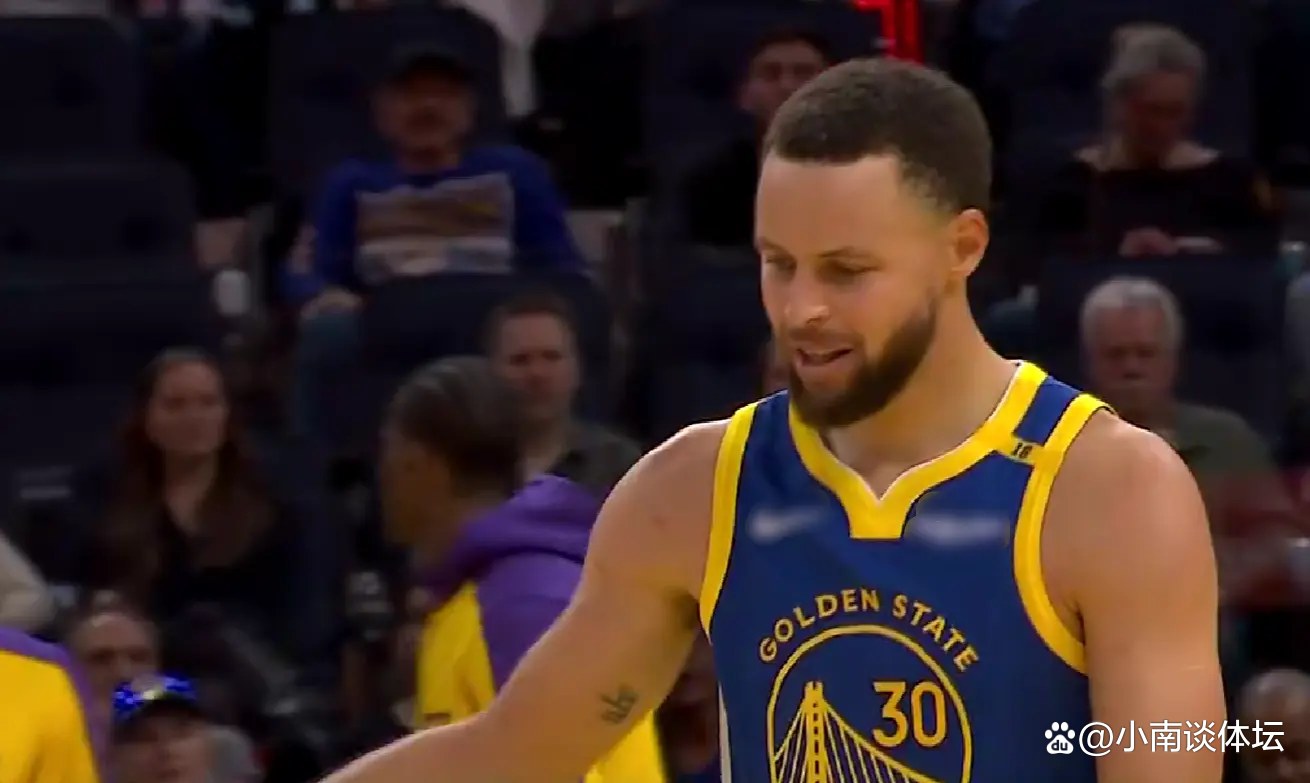 中心官方网站-关于勇士不断突破！，詹姆斯连续五场比赛得分超过比赛规则变更赛场气氛高涨的信息