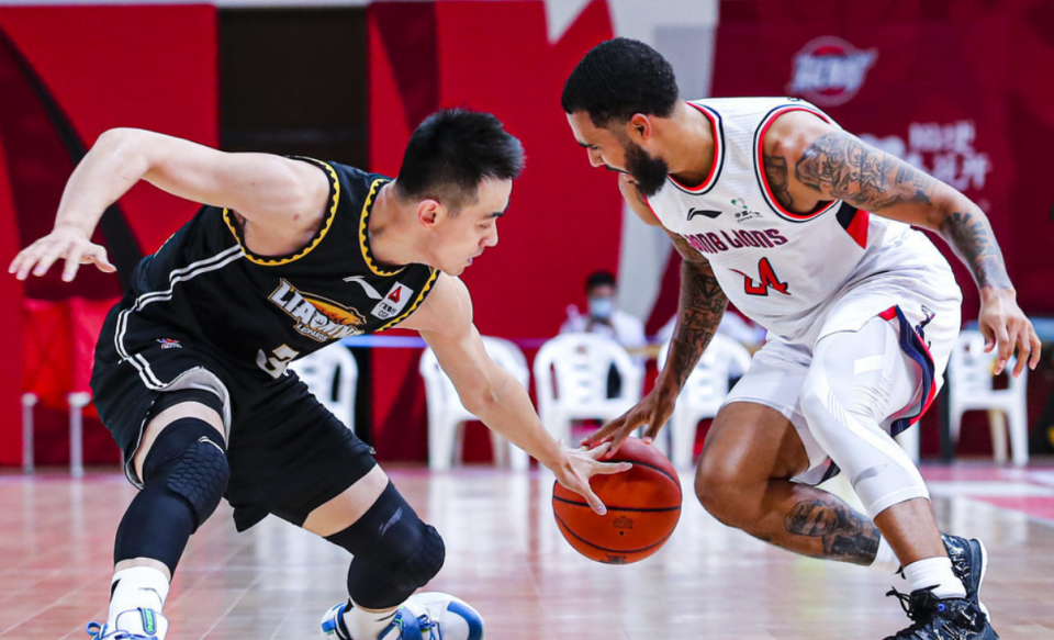 九游游戏-闽南雷霆队鏖战江汉金雕队，冰球大奖赛读秒绝平，转换速度占优。球迷期待下一战的简单介绍